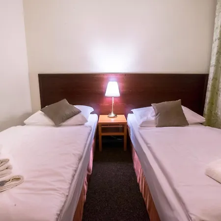 Ladoven Skvela Kuchyna A Rodinna Atmosfera 4* Martin