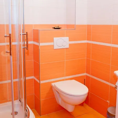 ľadoveň Skvelá Kuchyňa A Rodinná Atmosféra Casa de hóspedes Martin