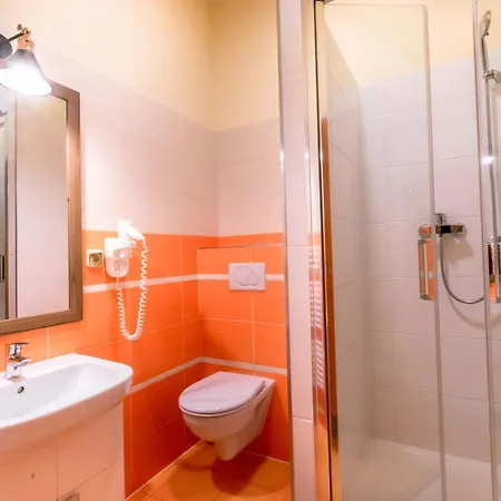 ľadoveň Skvelá Kuchyňa A Rodinná Atmosféra 4* Martin