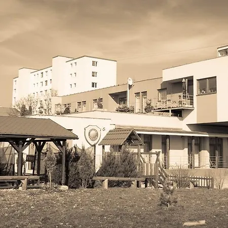 Casa de hóspedes ľadoveň Skvelá Kuchyňa A Rodinná Atmosféra 4*